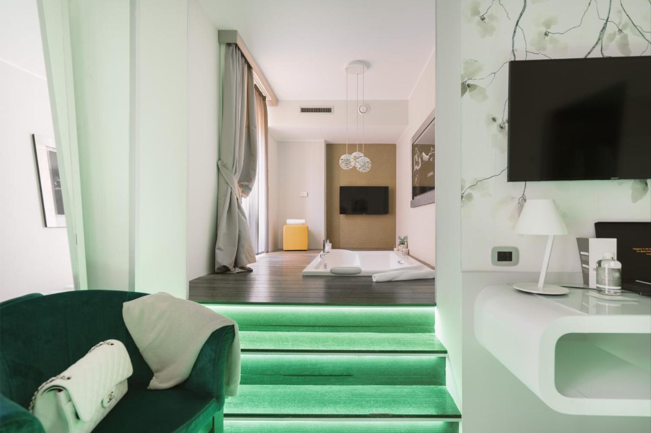 Montenapoleone Suites Milan Exterior photo