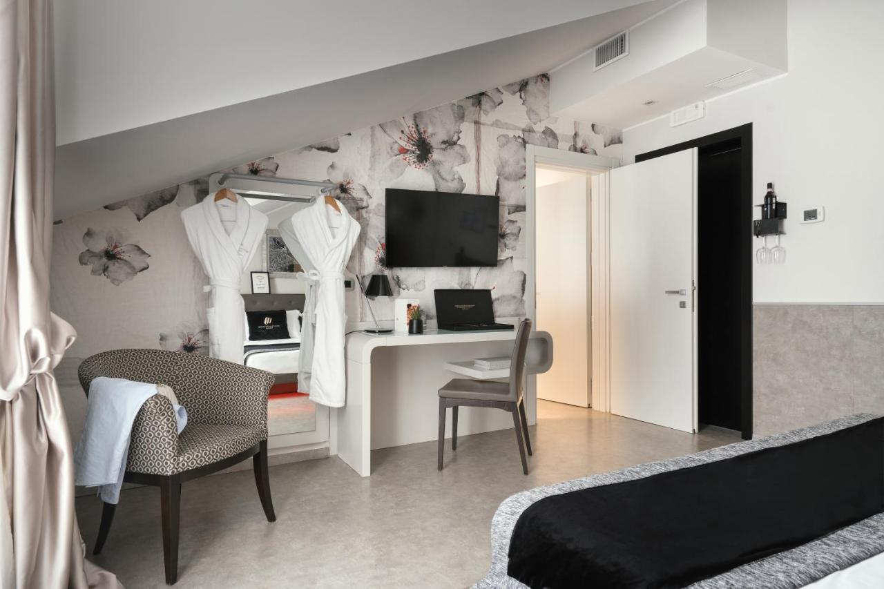 Montenapoleone Suites Milan Exterior photo