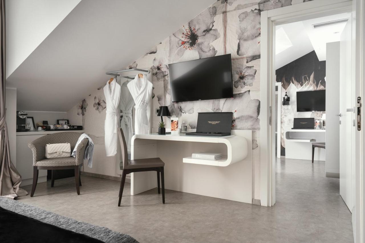 Montenapoleone Suites Milan Exterior photo