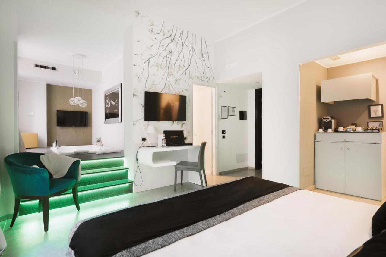 Montenapoleone Suites Milan Exterior photo
