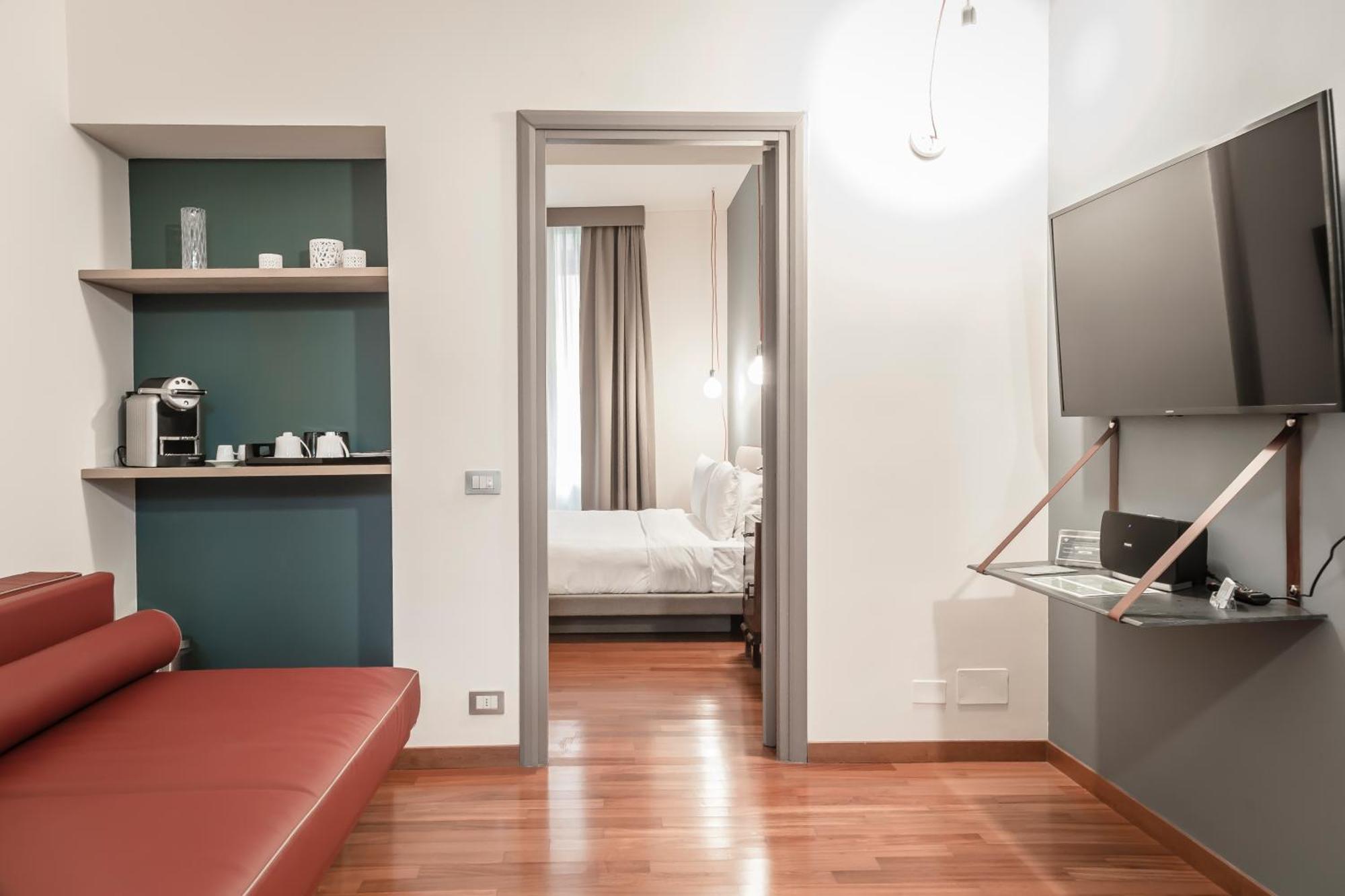 Montenapoleone Suites Milan Exterior photo